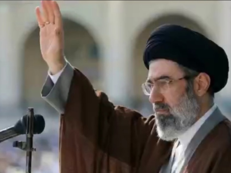 تجلی شگفت‌انگیز محبت الهی در رهبری آیت‌الله سید مجتبی خامنه‌ای